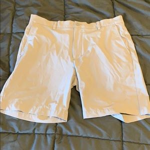 Vineyard Vines Performance shorts